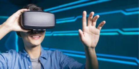 Tuesday VR Drop-In - MIGW Event card image.jpg